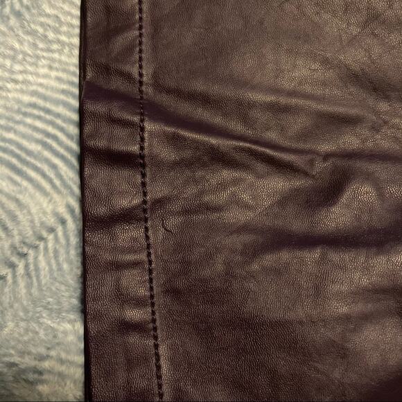 Forever 21 Plum Purple Mini Skirt Women's Size Small 100% Polyurethane & Lined - Picture 3 of 11